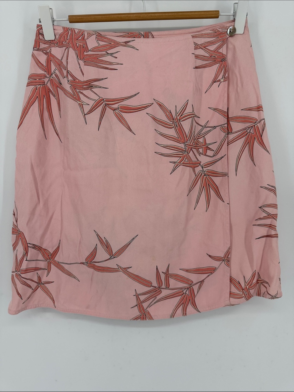 Tommy Bahama Pink 100% Silk Tropical Bamboo Wrap Skirt Size 6